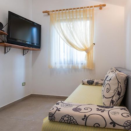 Guest House Bizjak Vinkuran Exterior photo