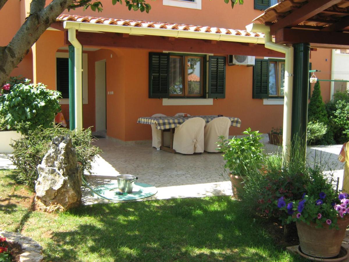 Guest House Bizjak Vinkuran Exterior photo